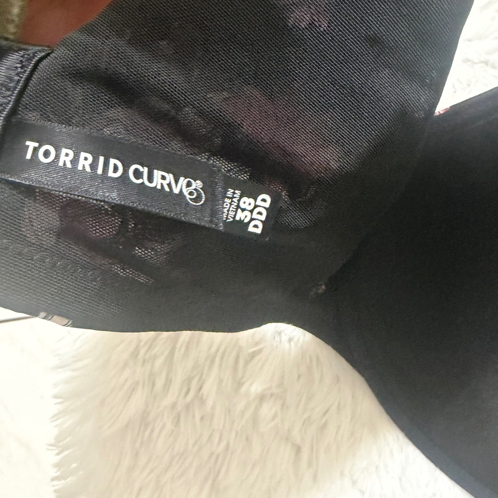 Torrid Black and Pink Floral Bra - Picture 10 of 10